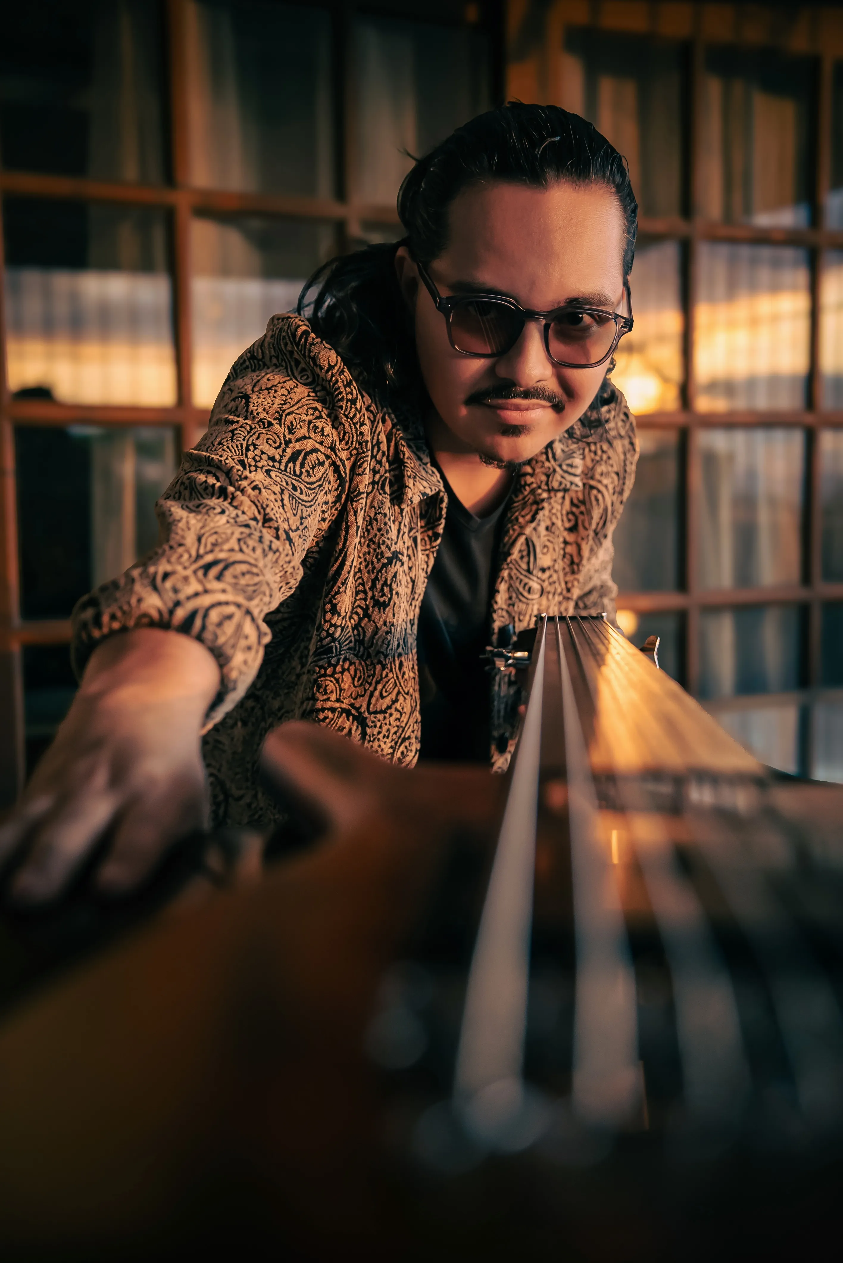 Allan con instrumento
